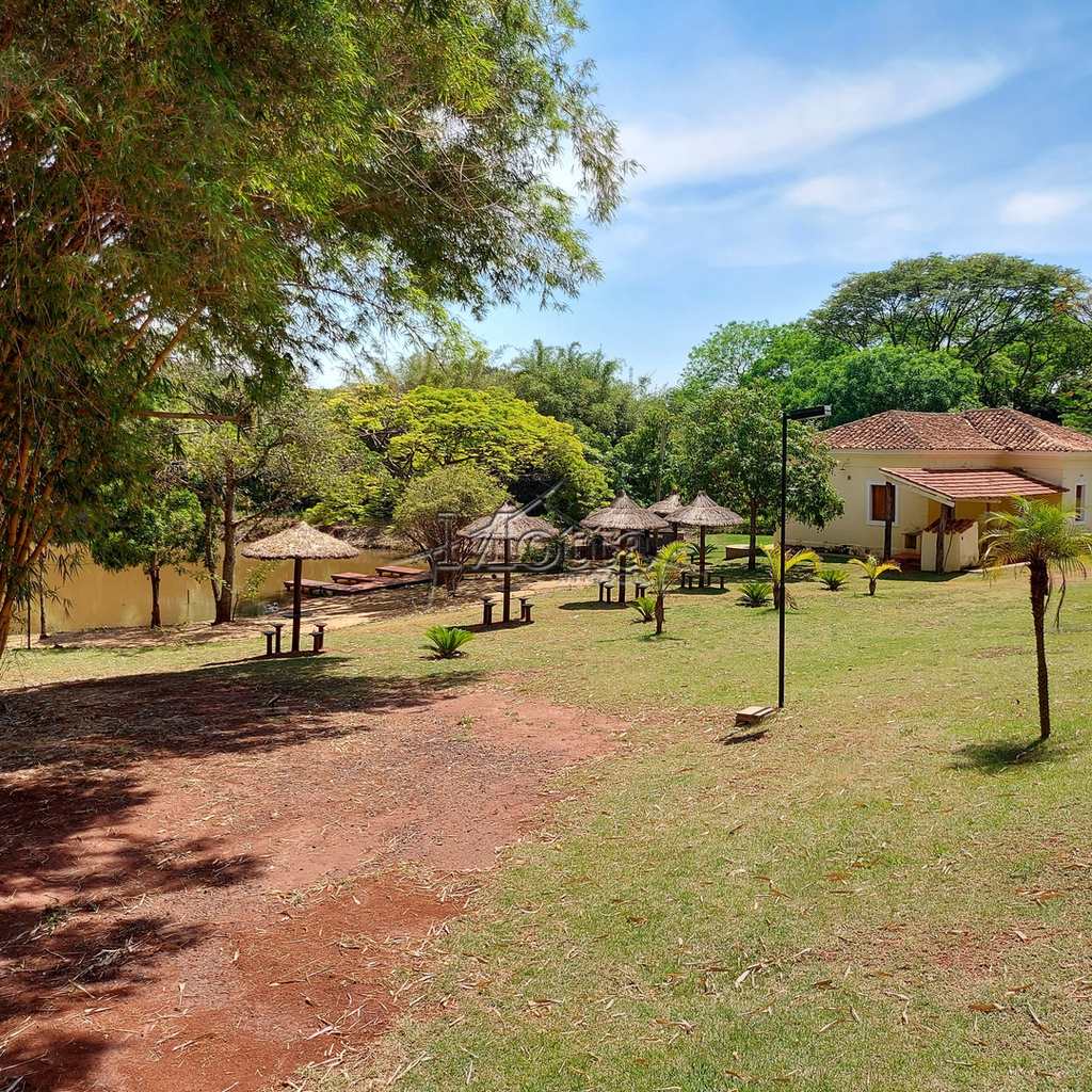 Terreno de Condomínio em Cravinhos, no bairro Alto da Boa Vista