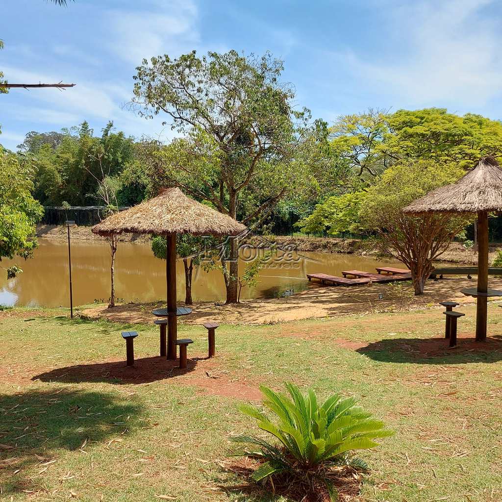 Terreno de Condomínio em Cravinhos, no bairro Alto da Boa Vista