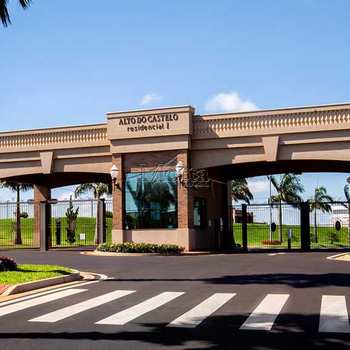 Terreno de Condomínio em Ribeirão Preto, bairro Residencial Alto do Castelo