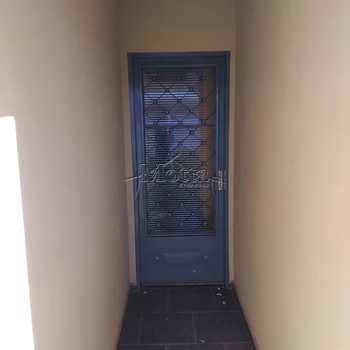 Casa em Cravinhos, bairro Centro