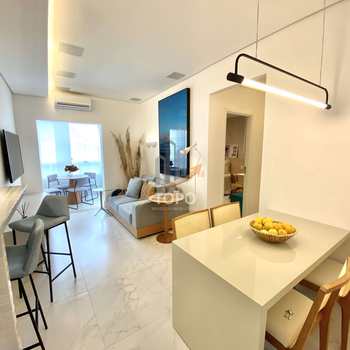 Apartamento em Praia Grande, bairro Guilhermina