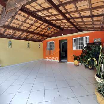 Casa em Praia Grande, bairro Guilhermina