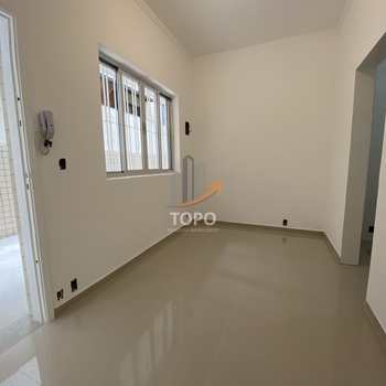 Apartamento em Praia Grande, bairro Canto do Forte