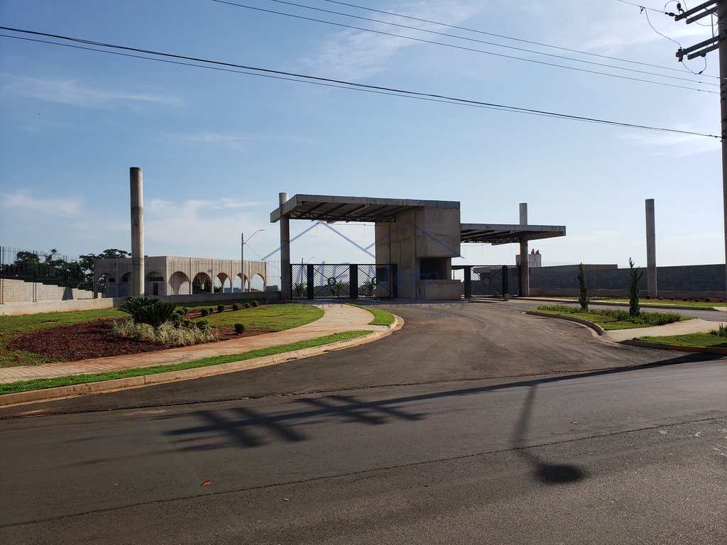 condomínio em Pirassununga, bairro Centro