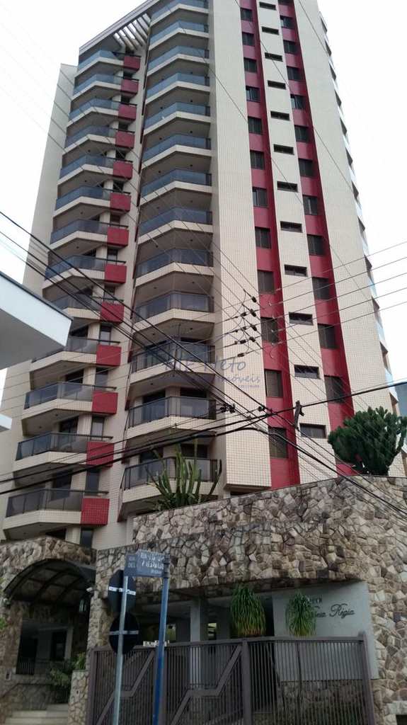 condomínio em Pirassununga, bairro Centro