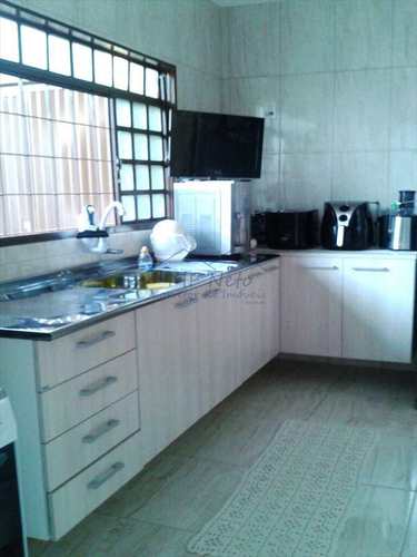 Casa, código 10120700 em Pirassununga, bairro Vila São Guido