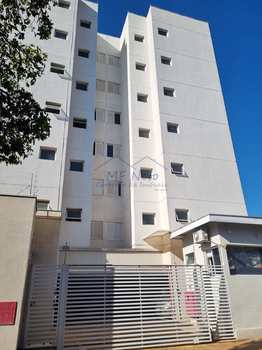 Apartamento, código 96500 em Pirassununga, bairro Residencial Herminia Beck