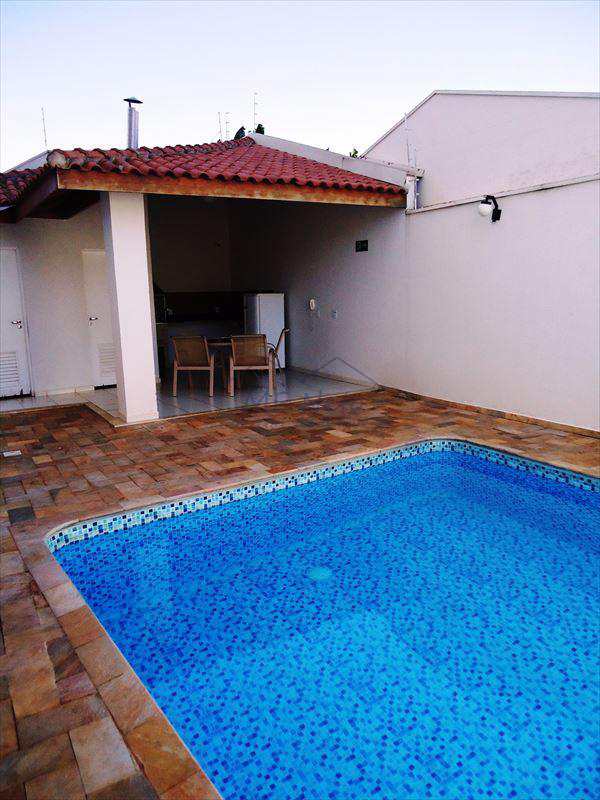 Apartamento em Pirassununga, no bairro Residencial Herminia Beck
