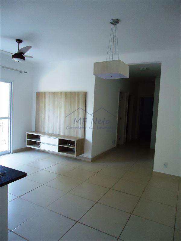 Apartamento em Pirassununga, no bairro Residencial Herminia Beck