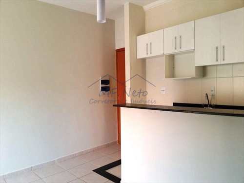 Apartamento, código 95600 em Pirassununga, bairro Vila Industrial