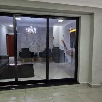 Sobrado em Pirassununga, bairro Jardim Kamel