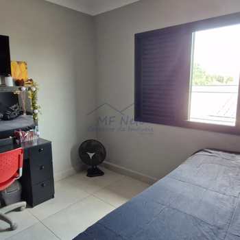 Sobrado em Pirassununga, bairro Jardim Kamel