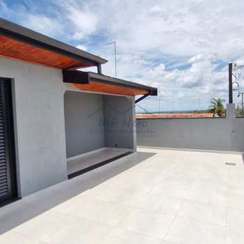Sobrado em Pirassununga, bairro Jardim Kamel