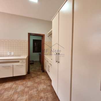 Casa de Condomínio em Pirassununga, bairro Cidade Jardim
