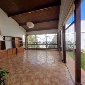 Casa de Condomínio em Pirassununga, bairro Cidade Jardim