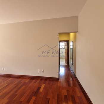 Casa de Condomínio em Pirassununga, bairro Cidade Jardim