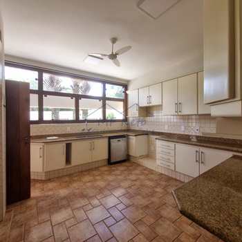 Casa de Condomínio em Pirassununga, bairro Cidade Jardim