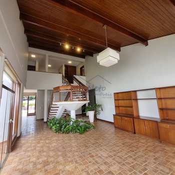 Casa de Condomínio em Pirassununga, bairro Cidade Jardim