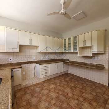 Casa de Condomínio em Pirassununga, bairro Cidade Jardim