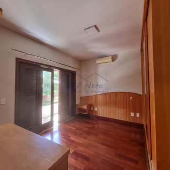 Casa de Condomínio em Pirassununga, bairro Cidade Jardim