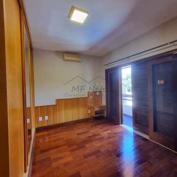 Casa de Condomínio em Pirassununga, bairro Cidade Jardim