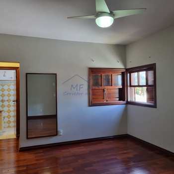 Casa de Condomínio em Pirassununga, bairro Cidade Jardim