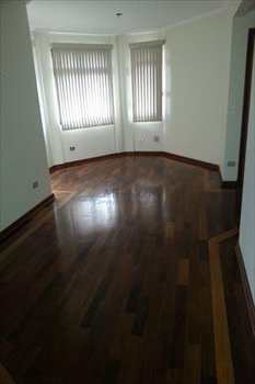 Apartamento, código 63500 em Pirassununga, bairro Centro