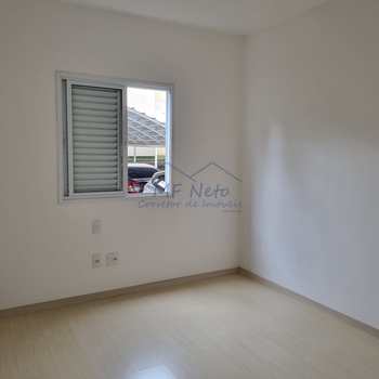 Apartamento em Pirassununga, bairro Centro