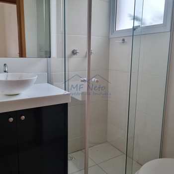 Apartamento em Pirassununga, bairro Centro