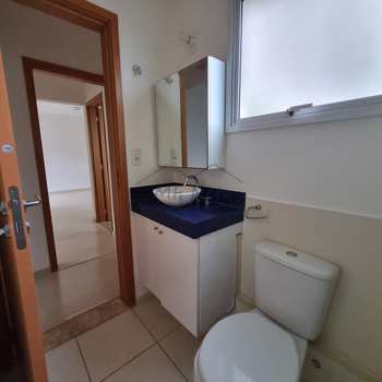 Apartamento em Pirassununga, bairro Centro