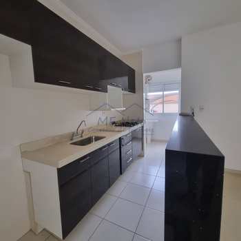 Apartamento em Pirassununga, bairro Centro