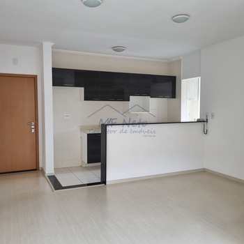 Apartamento em Pirassununga, bairro Centro