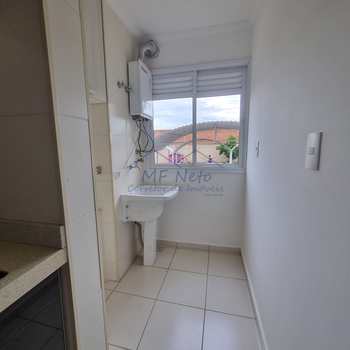 Apartamento em Pirassununga, bairro Centro