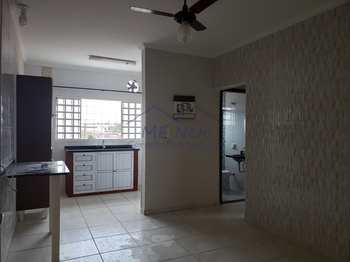 Apartamento, código 51900 em Pirassununga, bairro Loteamento Verona