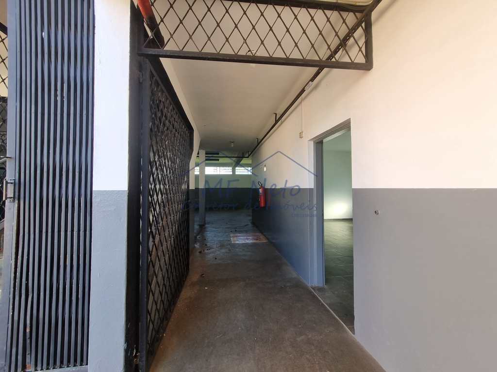 Prédio Comercial em Pirassununga, no bairro Rosário