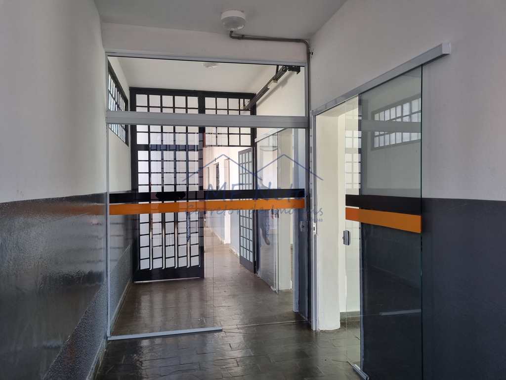 Prédio Comercial em Pirassununga, no bairro Rosário