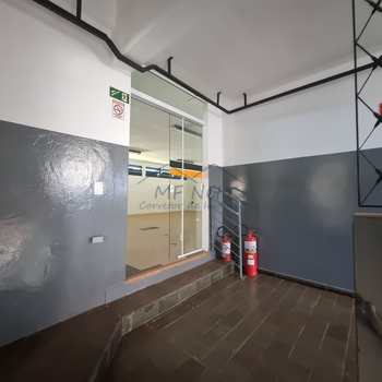 Prédio Comercial em Pirassununga, bairro Rosário