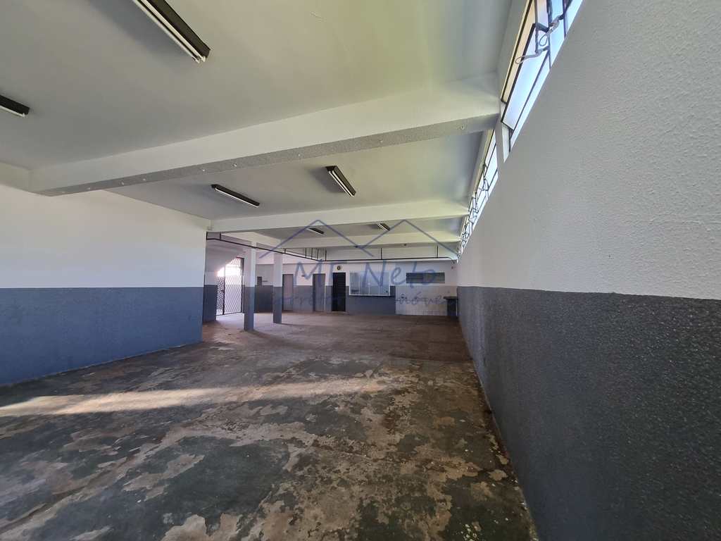 Prédio Comercial em Pirassununga, no bairro Rosário