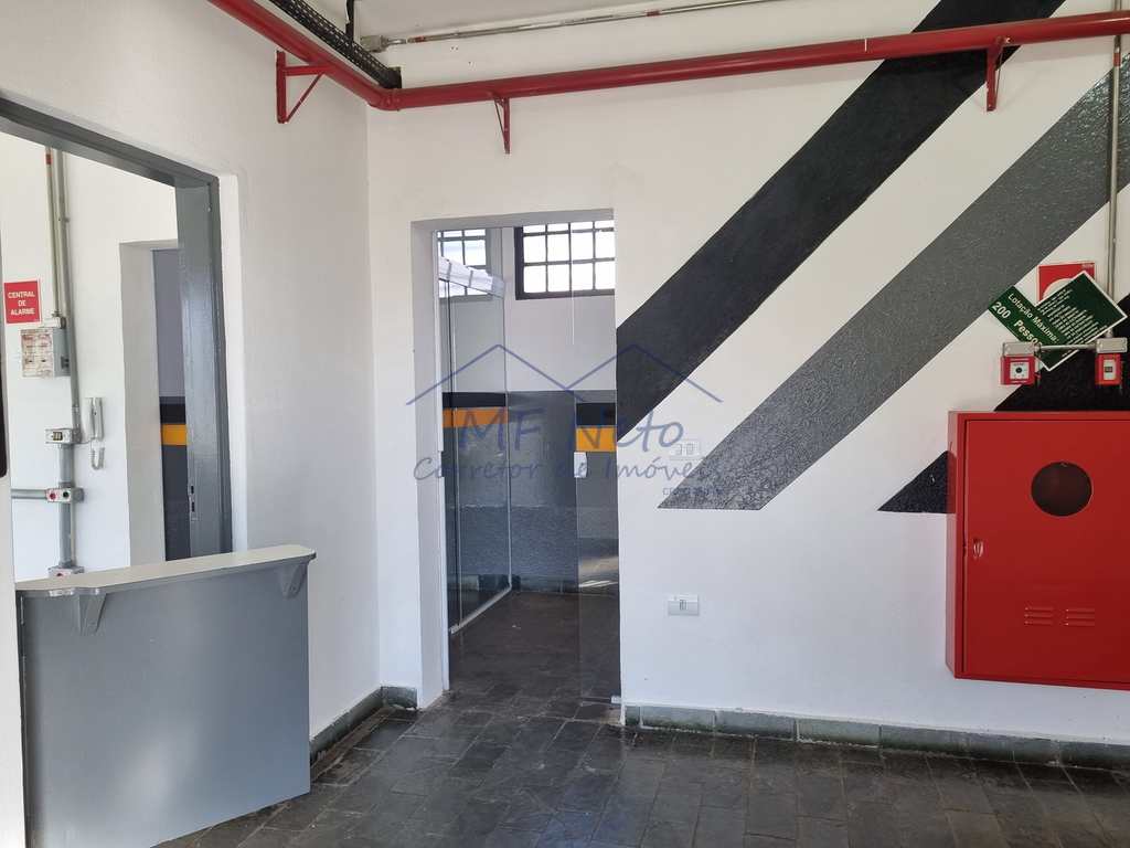 Prédio Comercial em Pirassununga, no bairro Rosário