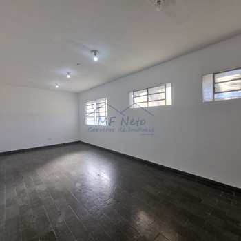 Prédio Comercial em Pirassununga, bairro Rosário