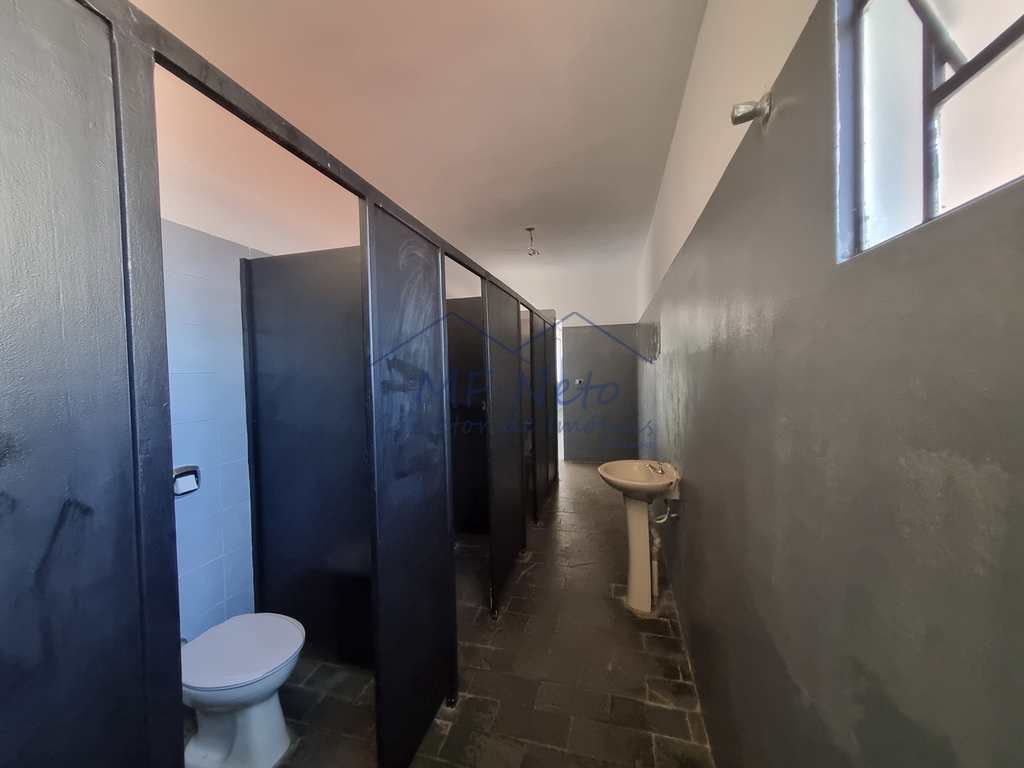 Prédio Comercial em Pirassununga, no bairro Rosário