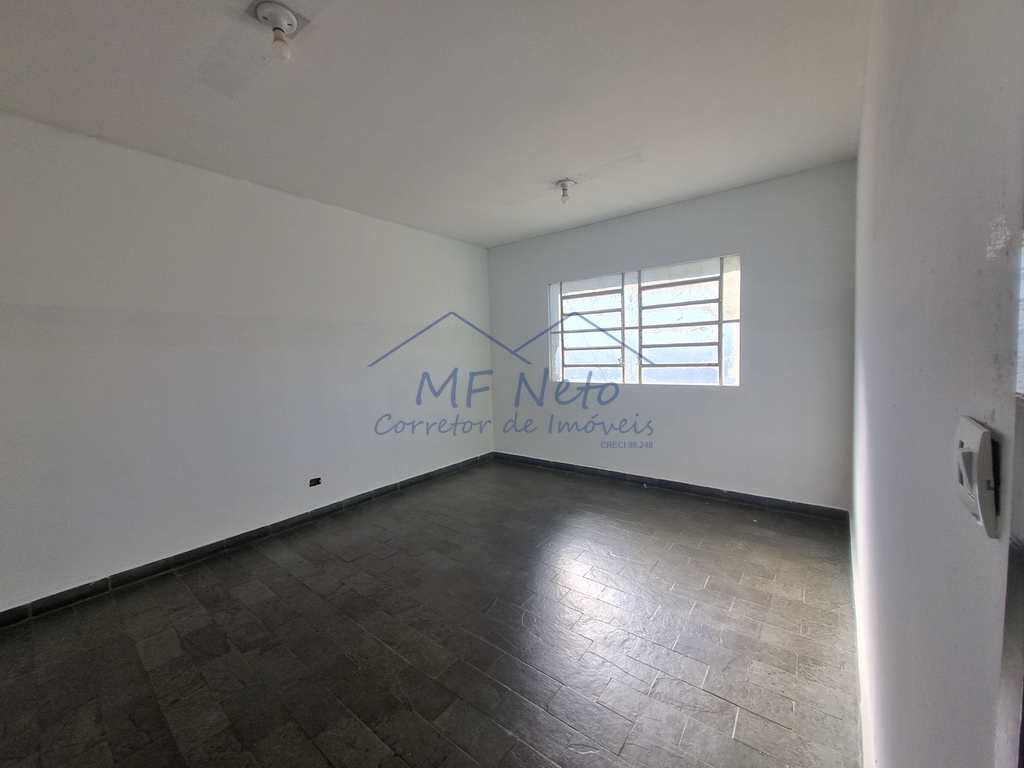 Prédio Comercial em Pirassununga, no bairro Rosário