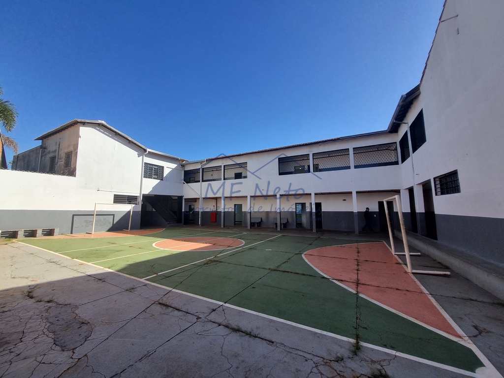 Prédio Comercial em Pirassununga, no bairro Rosário