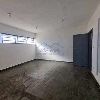 Prédio Comercial em Pirassununga, bairro Rosário
