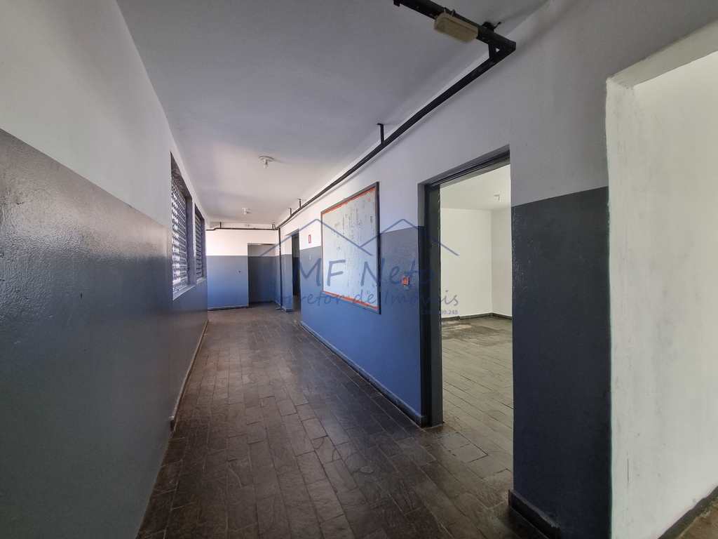 Prédio Comercial em Pirassununga, no bairro Rosário