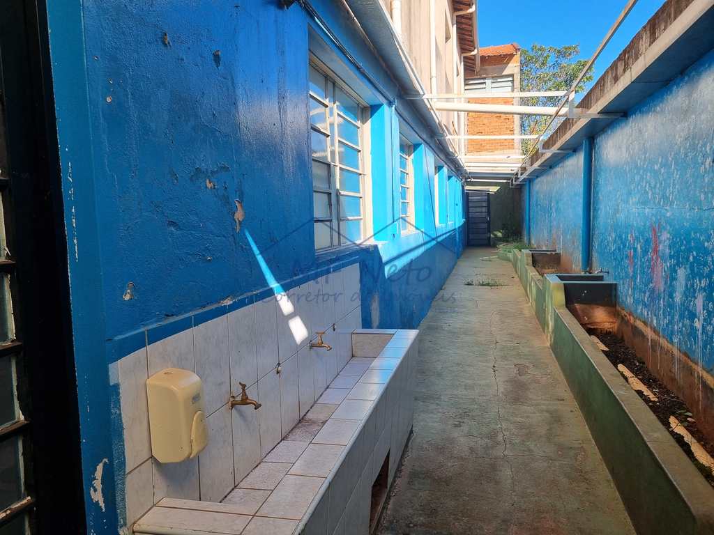Prédio Comercial em Pirassununga, no bairro Rosário