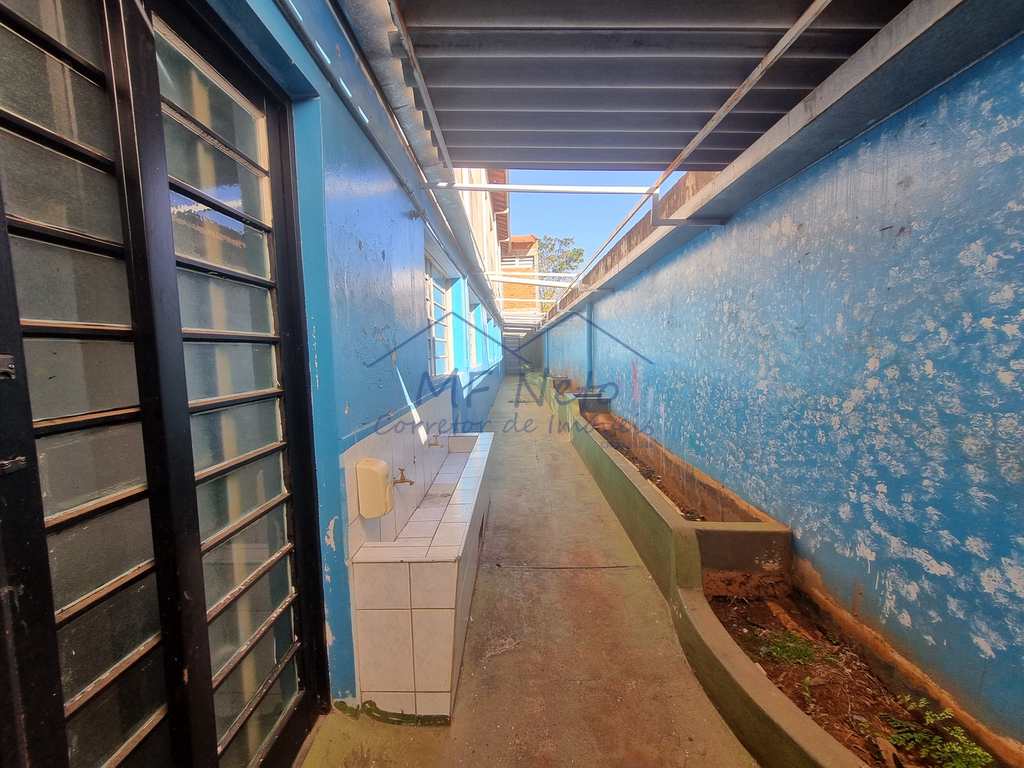 Prédio Comercial em Pirassununga, no bairro Rosário