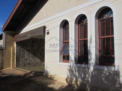 Casa, código 16000 em Pirassununga, bairro Vila Paulista
