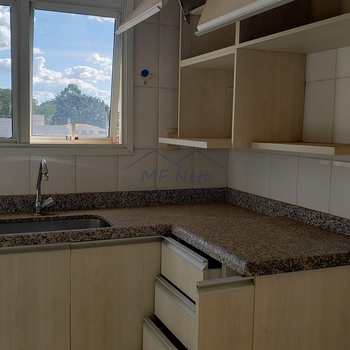 Apartamento em Pirassununga, bairro Spazio Painguás