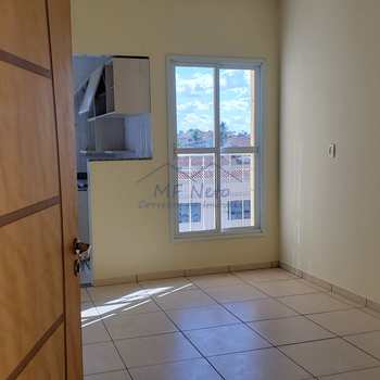 Apartamento em Pirassununga, bairro Spazio Painguás